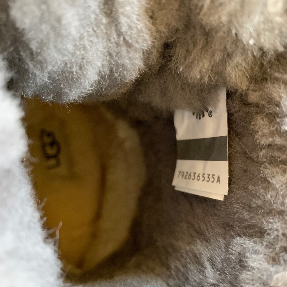 UGG Adirondack III Black Waterproof Boots - Picture 10 of 11